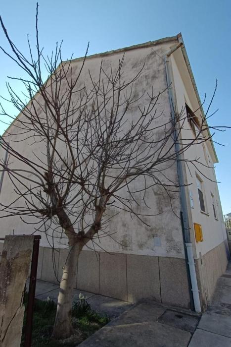 Apartments with a parking space Kastel Luksic, Kastela - 20656