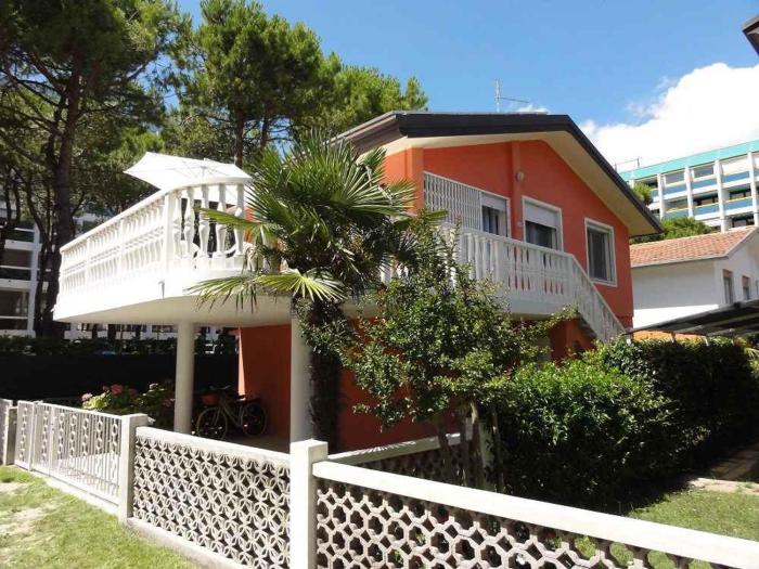 Apartment in Bibione 38355