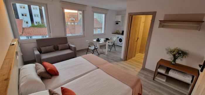 Estudios en Plaza Cabo da Vila centro Muxia