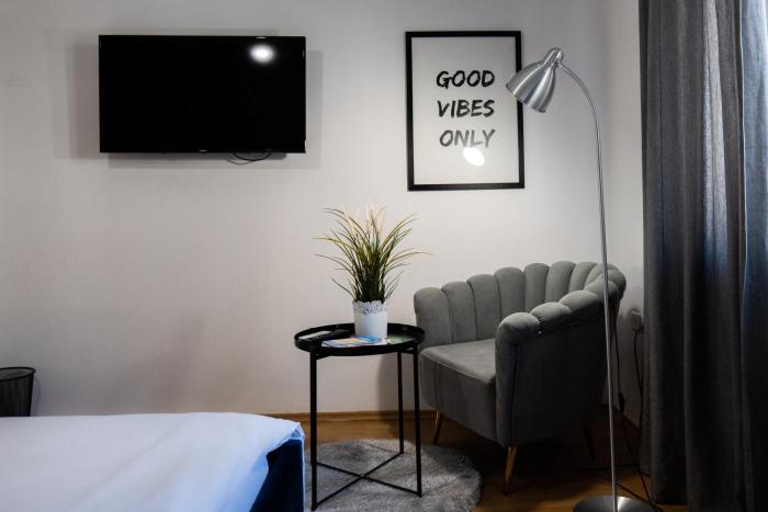 Skanderbeg Square App - THE NEST