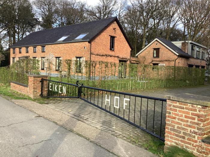 Vakantiewoningeikenhof
