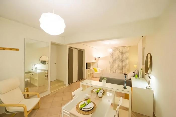 ZEN Cozy Urban Ap in the heart of Zakynthos town