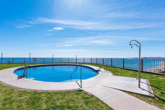 Penthouse near the beach by Costarentals - Ref 193