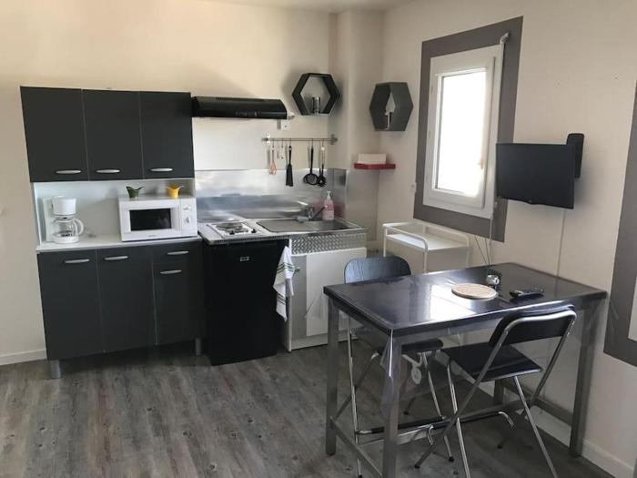 studio near downtown and old port