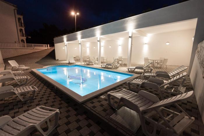 Apartment in Okrug Donji with sea view, balcony, air conditioning, WiFi 5166-3