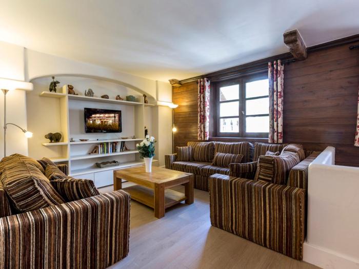 Duplex de standing 5 pièces au cœur du vieux village de Val-dIsère, skis aux pieds - FR-1-694-137