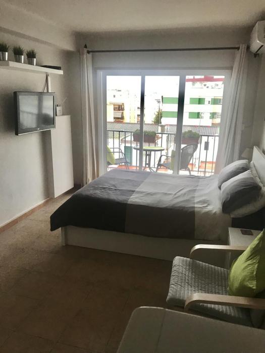 Centrally located and comfortable studio apartment in Nerja 4B