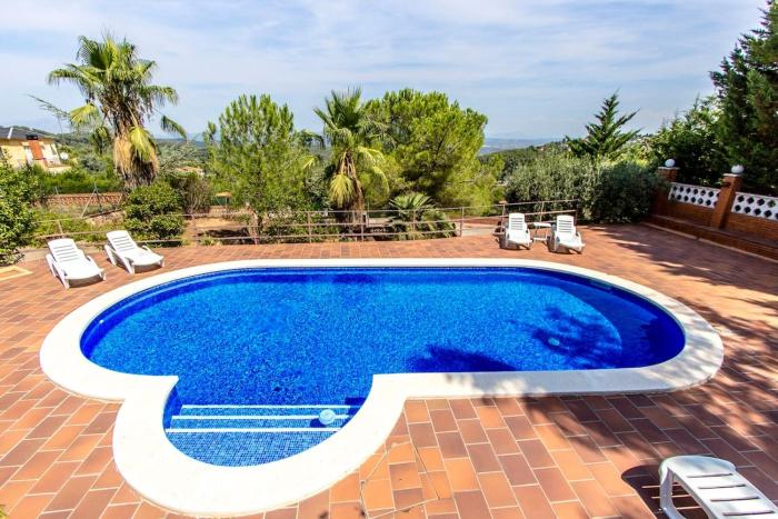 Catalunya Casas Elegant Mountain Villa just 30km to Barcelona
