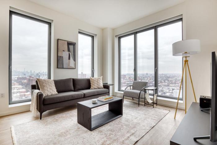 Clinton Hill 2br w gym pool wd nr Barclays NYC-1024