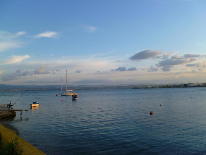 Angelas Seaside Luxury Flat