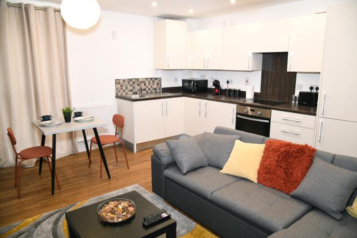 Crayford, Super Cosy 2-Bed Apartment