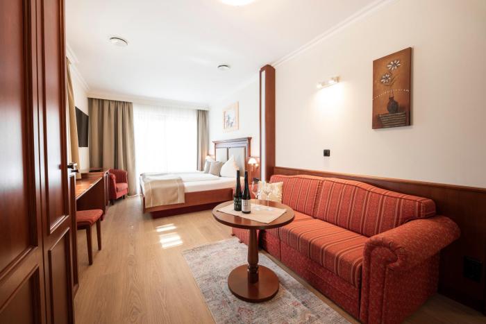 Boutiquehotel WEINSPITZ & Weingut STRAWANZER Donabaum