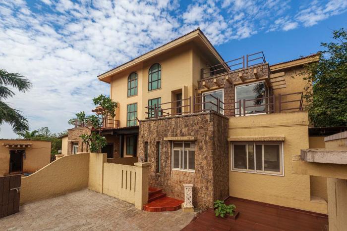 StayVistas The Happy Hive - Cozy rooms and a pool for a delightful stay