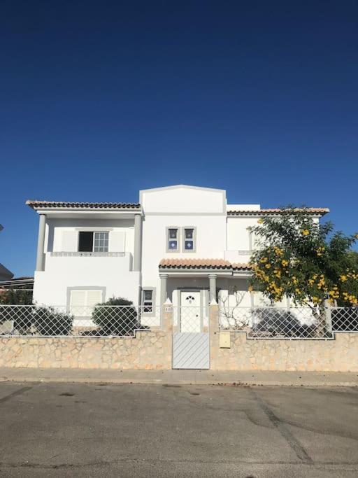 Magnifique villa piscine proche de la mer