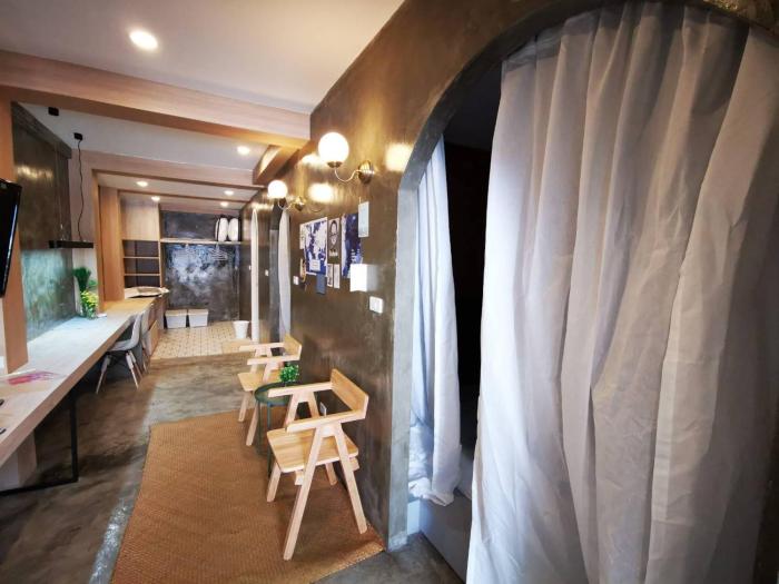 Many Days Hostel Bangkok