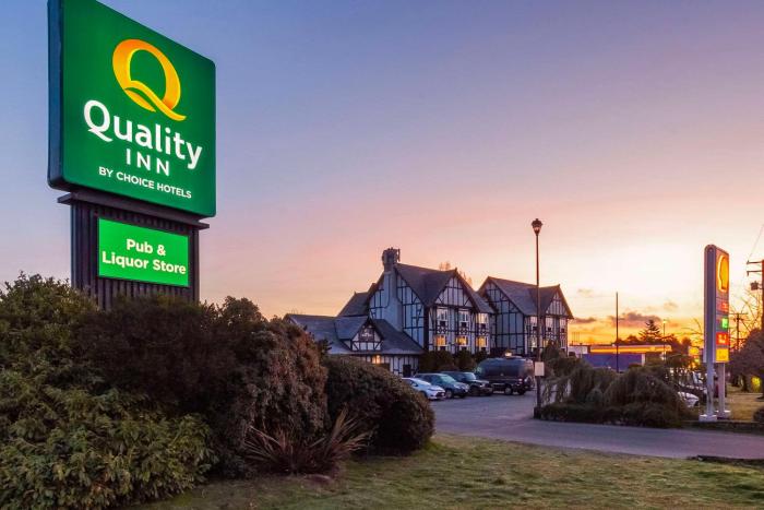 Quality Inn Waddling Dog Saanichton