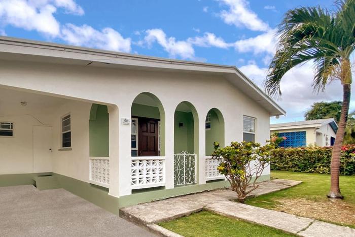 Private 3BR Tropical Paradise near Oistins