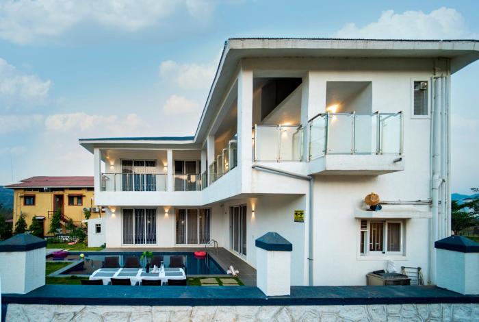 Spicy Mango Villa Gardena - Luxurious Villa In Karjat