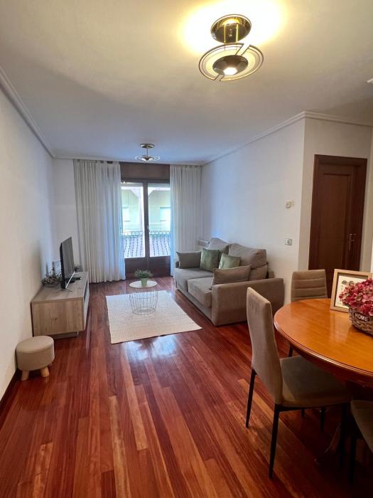 Piso céntrico a 10 min de la playa con garaje incluido