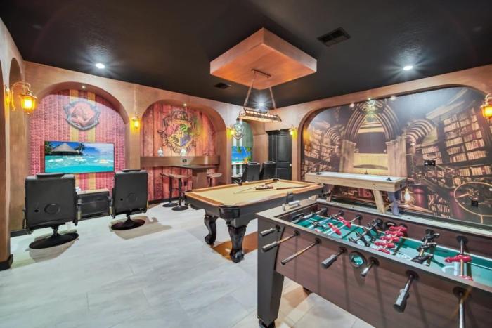 9 Bed Pool Home Storey Lake Resort! home