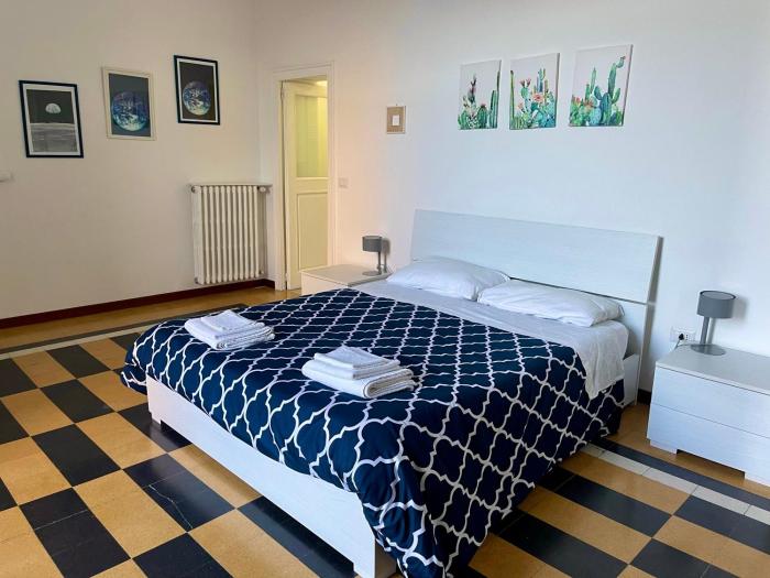 InNeapolis. Nel cuore della città