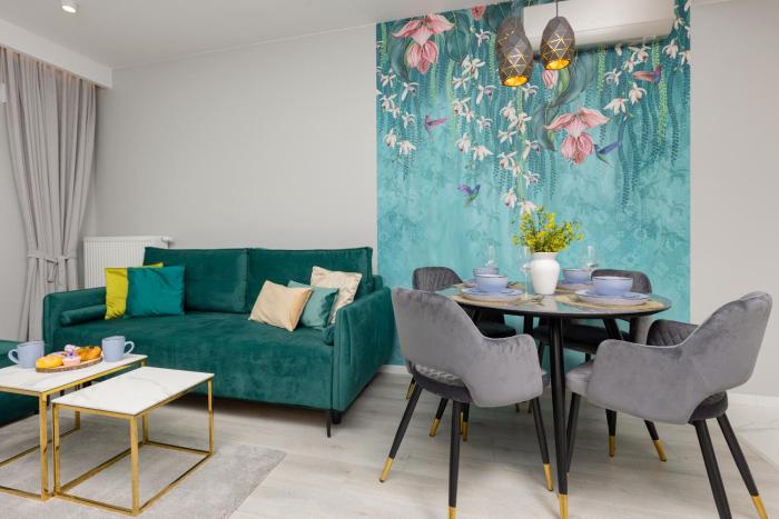 Turquoise Apartment Near the Royal Łazienki Warsaw by Noclegi Renters