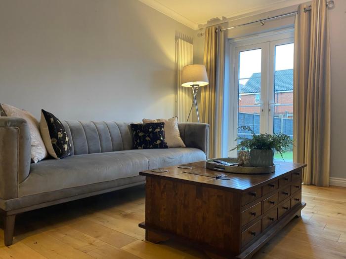 Modern house easy access Norwich city and broads