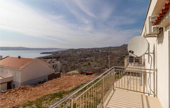 Amazing Apartment In Ribarica With 2 Bedrooms And Wifi