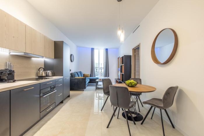 Residence Meynadier - apartments - New - AC - Wifi - Close Beach and Palais - LRA Cannes