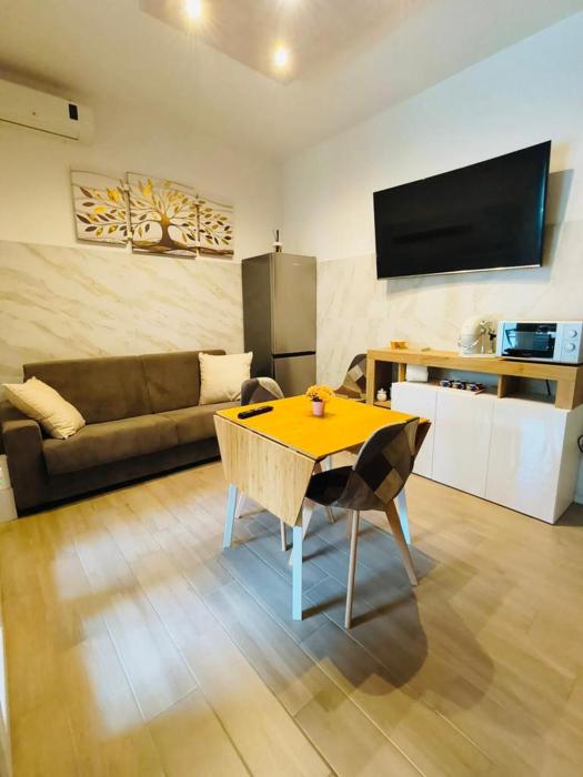 Rosys apartment