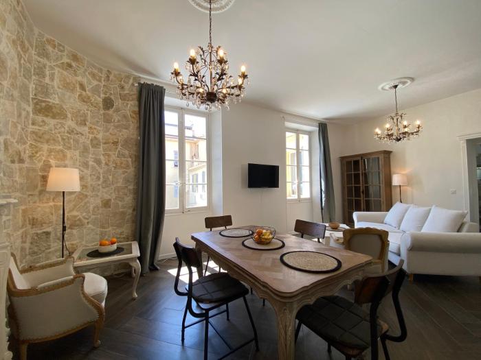 HEART OF OLD TOWN - BEACH 150m & PALAIS DES FESTIVALS 600m