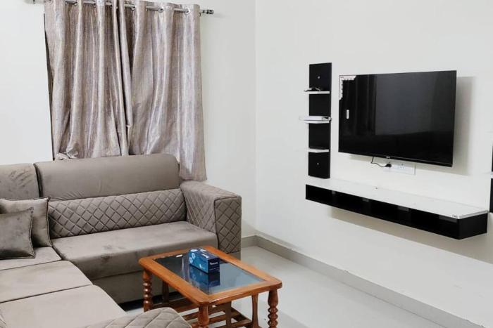 Servostay Fully Furnished 2 BHK in Hafeezpet #102