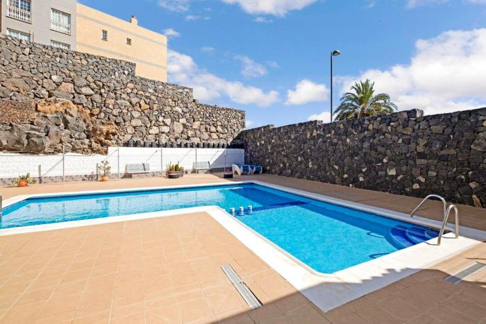 Welcoming apartment with pool - 65 m² - Costa del Silencio