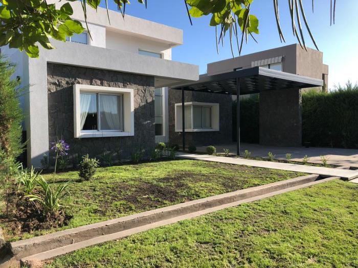 MENDOZA - CHACRAS DE CORIA - Bodegas, Viñedos, Valles