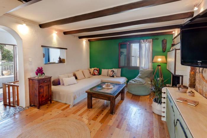 Iolis Home - Medieval Town