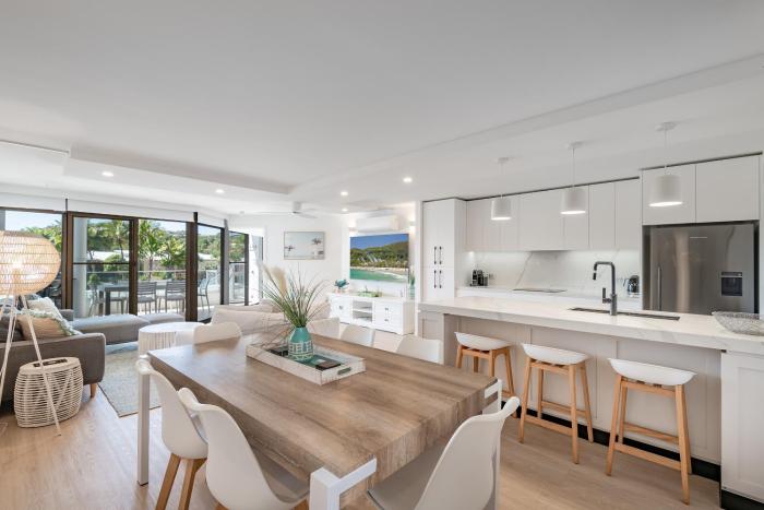 Peaceful riverside living, Noosa Heads