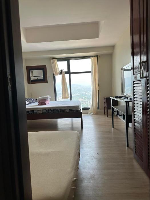 Jojies Crib Horizons101 one bedroom Suite Penthouse