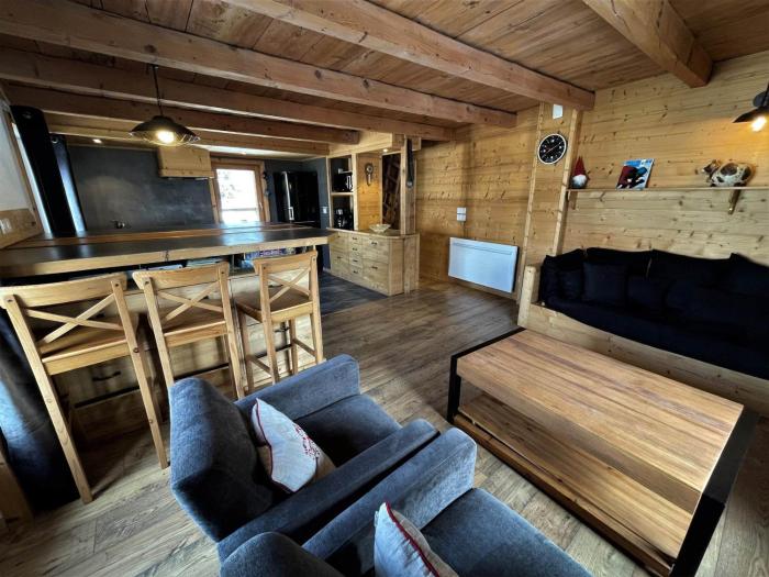 Chalet rénové 3 chambres, charme, WiFi gratuit, proximité pistes - FR-1-452-128