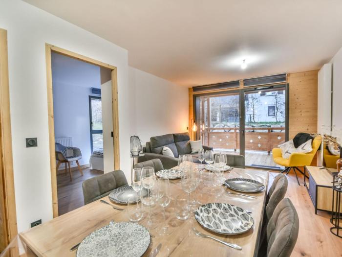 Appartement moderne T3 - Proche pistes et village - 6 pers - Parking - Ski room - Wifi - FR-1-685-65
