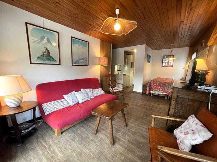 ELAN 19 - Appartement centre village, proche espace aquatique - Parking