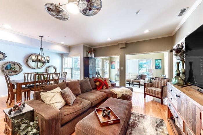 Eagles Landing - 4404 Sandpiper Dr