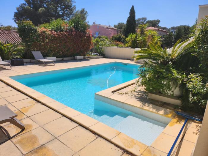 Superbe villa accès direct plage