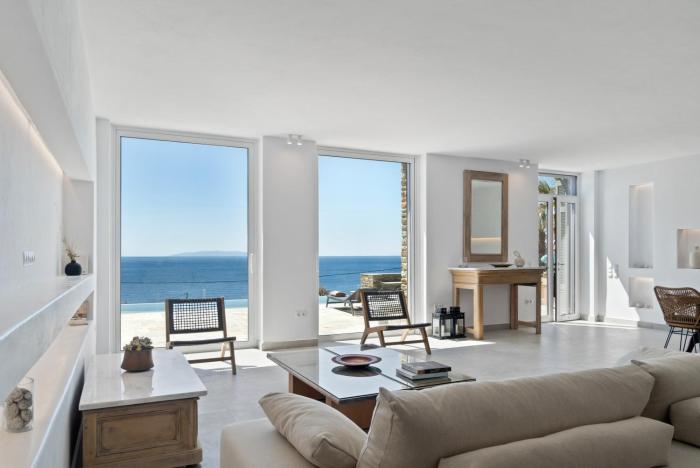 Villa Thalassa, Beachfront, Private Pool & Sunset Views by Explore Andros