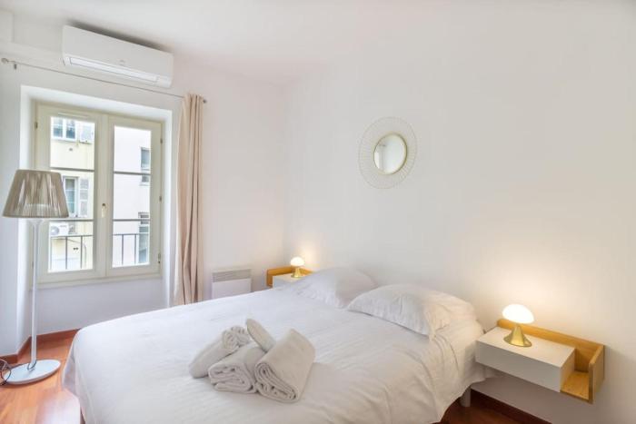L13 Staywiz us - Central flat 5mins walk to beach AC Balcon WIFI