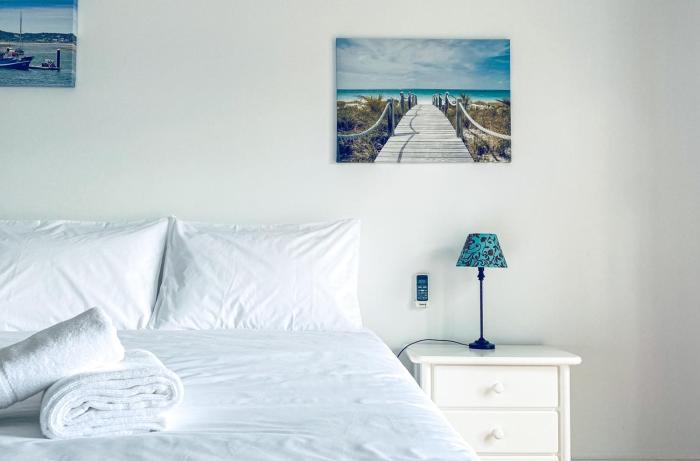 Lovely Apartment in Albufeira 2BD 250m Beach Ocean view and AC Wi-Fi Pool