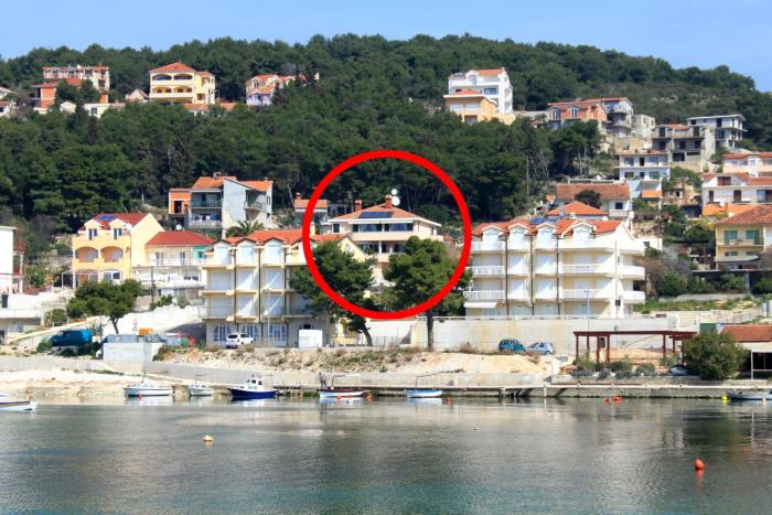 Seaside apartments with a swimming pool Trogir - 7561