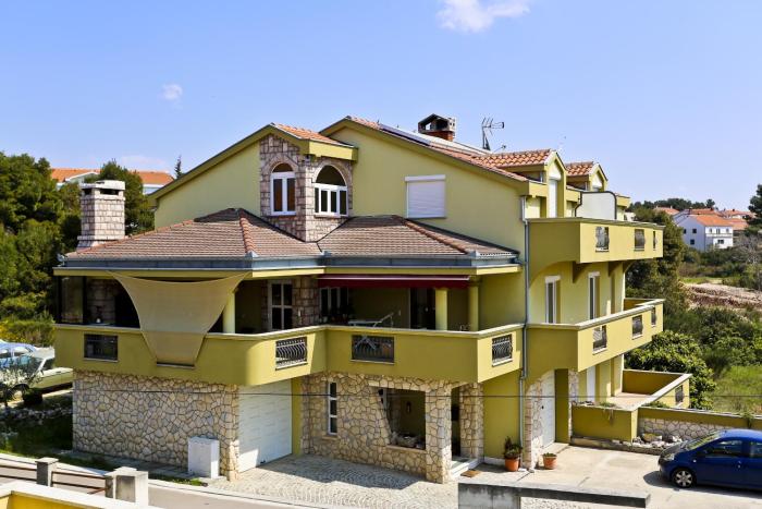 Apartments Mirjana