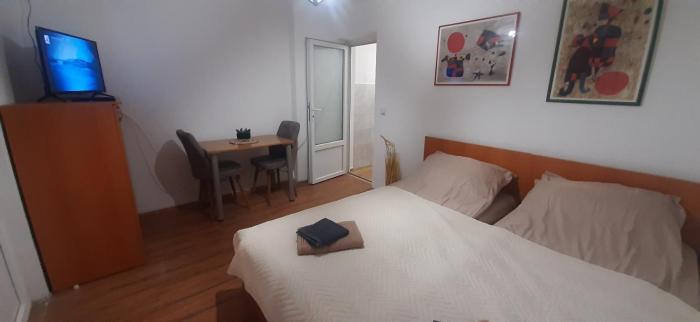 Apartment Klementine near Bus Station