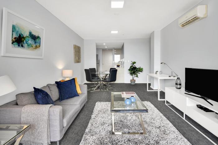 North Sydney Large Two Bedroom MIL2252402
