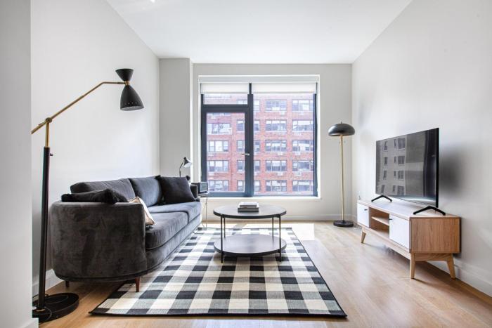 UES 1BR w DM Elevator Gym Coworking Spaces NYC-589